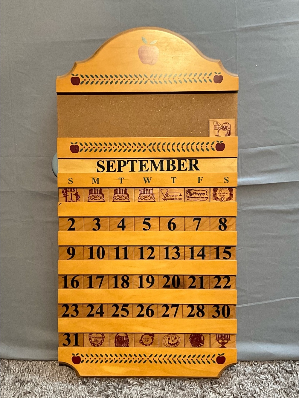 Vintage Wooden Interchangeable Tiles Calendar Wall Hanging Country, Apple Design